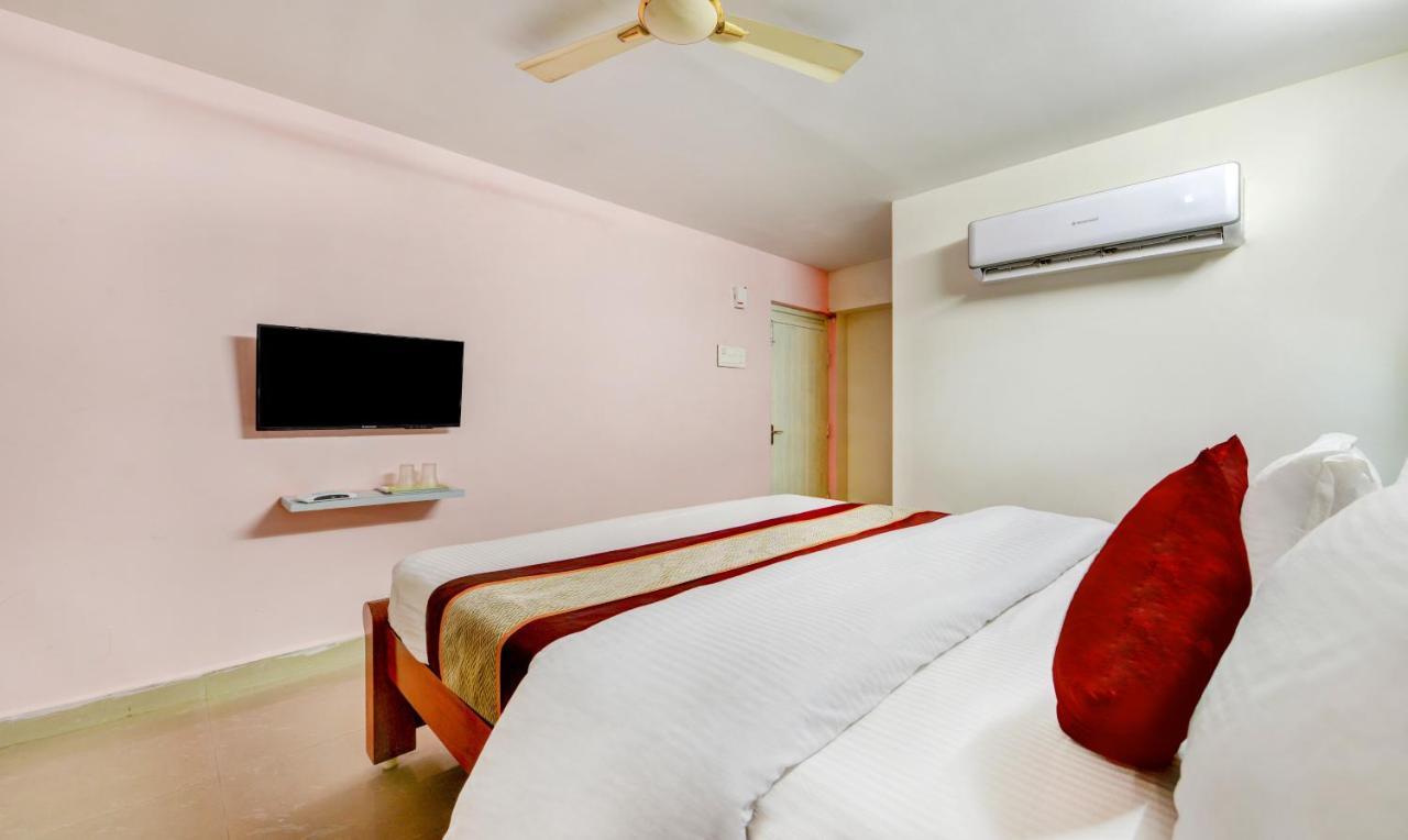 Pleasant Days Hotel Chennai Exteriör bild