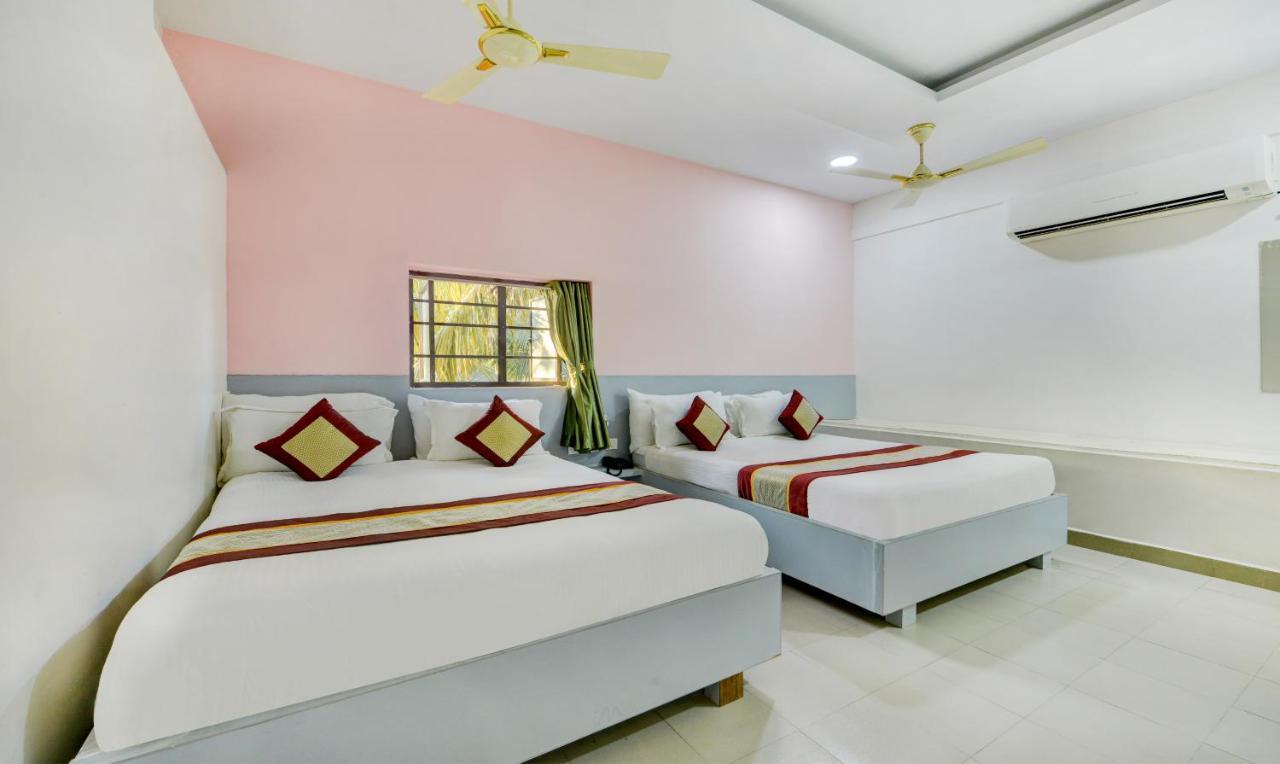 Pleasant Days Hotel Chennai Exteriör bild