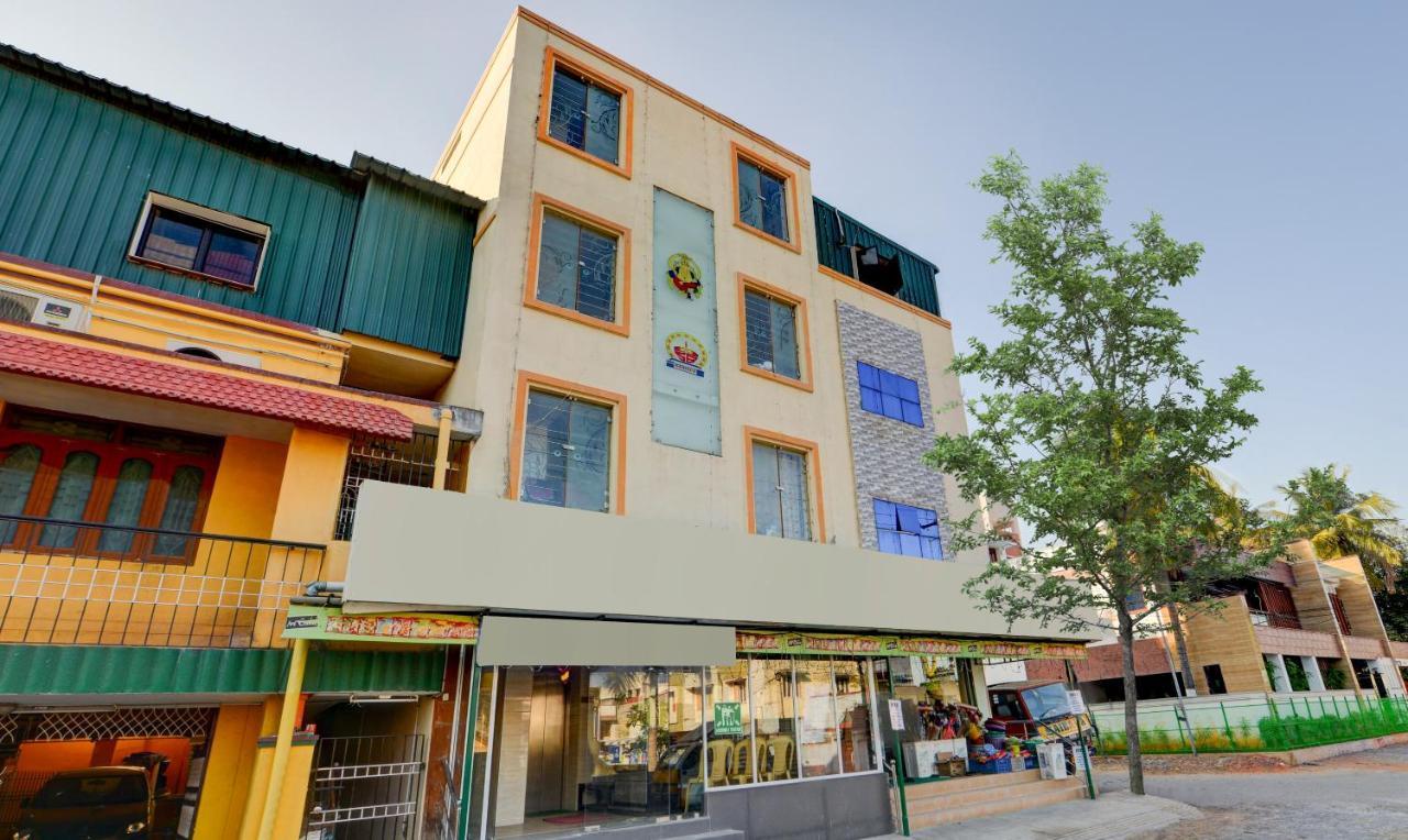 Pleasant Days Hotel Chennai Exteriör bild
