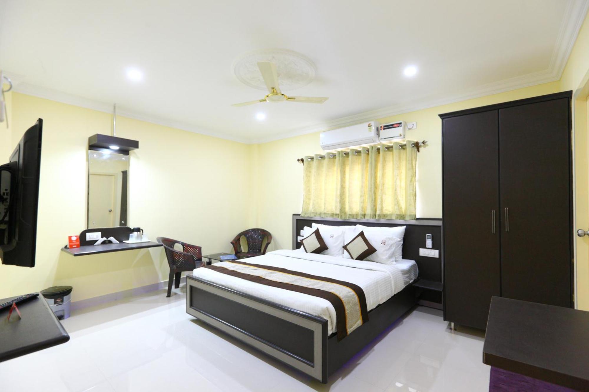 Pleasant Days Hotel Chennai Exteriör bild